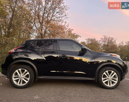 Черный Ниссан Жук, объемом двигателя 1.6 л и пробегом 111 тыс. км за 12800 $, фото 3 на Automoto.ua