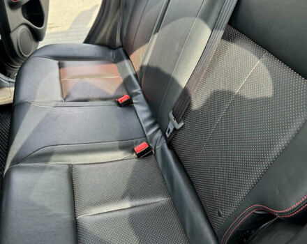 Черный Ниссан Жук, объемом двигателя 1.62 л и пробегом 70 тыс. км за 12500 $, фото 16 на Automoto.ua