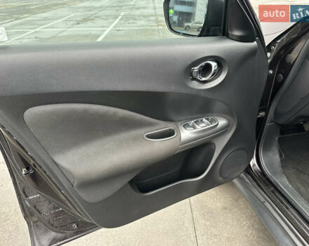 Черный Ниссан Жук, объемом двигателя 1.6 л и пробегом 150 тыс. км за 8300 $, фото 23 на Automoto.ua