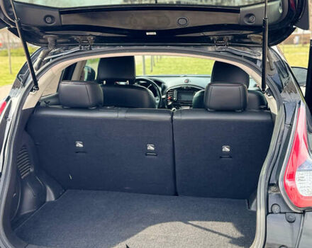 Черный Ниссан Жук, объемом двигателя 1.62 л и пробегом 70 тыс. км за 12500 $, фото 7 на Automoto.ua