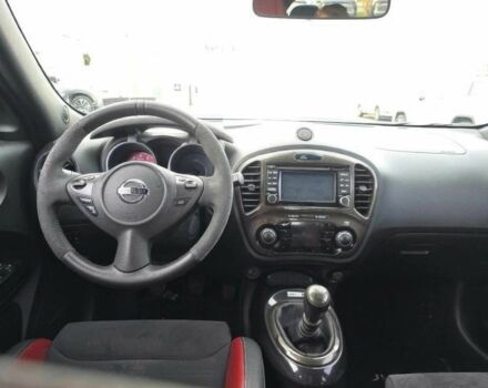 Черный Ниссан Жук, объемом двигателя 1.6 л и пробегом 80 тыс. км за 9000 $, фото 8 на Automoto.ua
