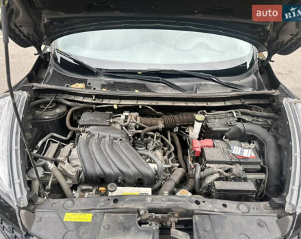 Черный Ниссан Жук, объемом двигателя 1.6 л и пробегом 32 тыс. км за 14500 $, фото 11 на Automoto.ua