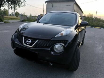 Черный Ниссан Жук, объемом двигателя 1.6 л и пробегом 153 тыс. км за 9500 $, фото 1 на Automoto.ua