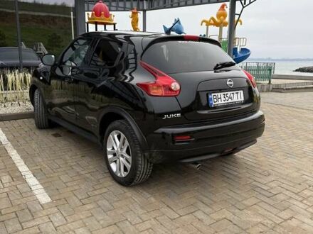 Черный Ниссан Жук, объемом двигателя 1.6 л и пробегом 115 тыс. км за 11000 $, фото 1 на Automoto.ua