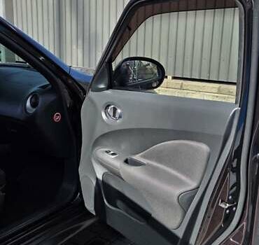 Фиолетовый Ниссан Жук, объемом двигателя 1.6 л и пробегом 160 тыс. км за 10500 $, фото 3 на Automoto.ua