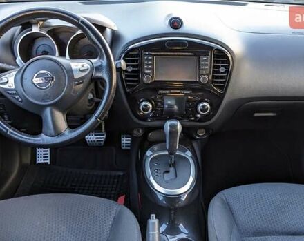 Фиолетовый Ниссан Жук, объемом двигателя 1.6 л и пробегом 252 тыс. км за 10300 $, фото 22 на Automoto.ua
