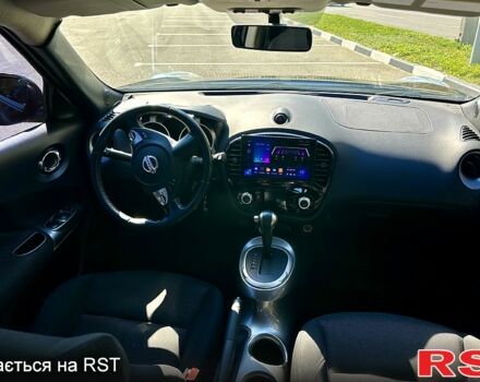 Фиолетовый Ниссан Жук, объемом двигателя 1.6 л и пробегом 109 тыс. км за 12000 $, фото 5 на Automoto.ua