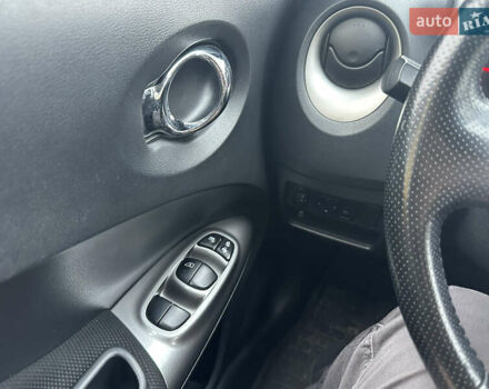 Фиолетовый Ниссан Жук, объемом двигателя 1.6 л и пробегом 50 тыс. км за 14700 $, фото 34 на Automoto.ua