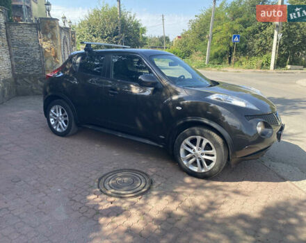 Коричневый Ниссан Жук, объемом двигателя 1.5 л и пробегом 235 тыс. км за 9100 $, фото 1 на Automoto.ua