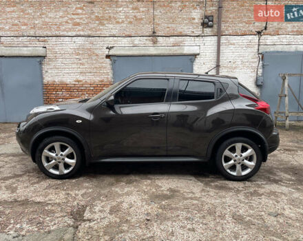 Коричневый Ниссан Жук, объемом двигателя 1.6 л и пробегом 105 тыс. км за 11000 $, фото 2 на Automoto.ua