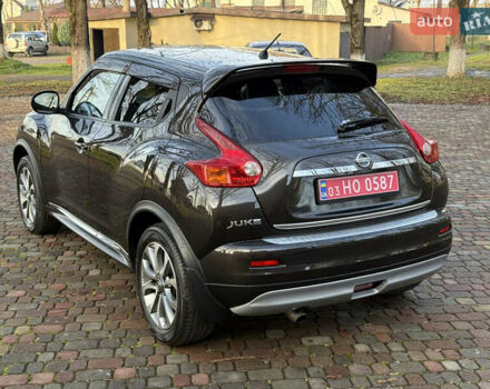 Коричневый Ниссан Жук, объемом двигателя 1.6 л и пробегом 158 тыс. км за 11400 $, фото 13 на Automoto.ua