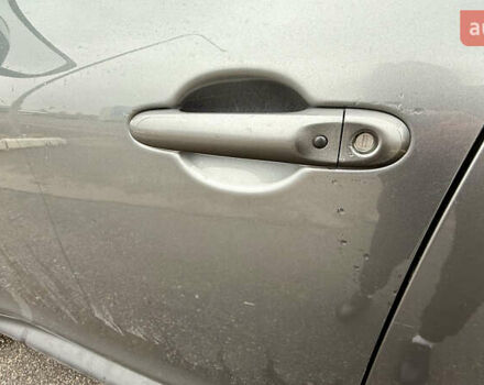 Коричневый Ниссан Жук, объемом двигателя 1.6 л и пробегом 143 тыс. км за 14500 $, фото 5 на Automoto.ua