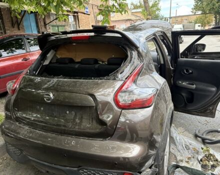 Коричневий Ніссан Жук, об'ємом двигуна 1.6 л та пробігом 133 тис. км за 4100 $, фото 10 на Automoto.ua