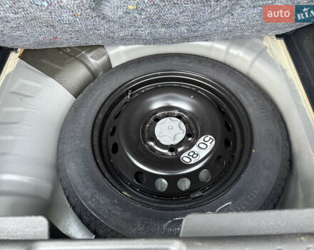 Коричневый Ниссан Жук, объемом двигателя 1.6 л и пробегом 85 тыс. км за 15700 $, фото 27 на Automoto.ua