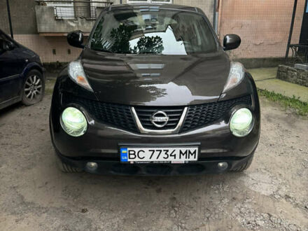 Коричневый Ниссан Жук, объемом двигателя 1.6 л и пробегом 102 тыс. км за 10800 $, фото 1 на Automoto.ua