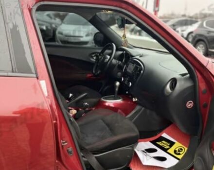 Червоний Ніссан Жук, об'ємом двигуна 1.6 л та пробігом 200 тис. км за 10000 $, фото 7 на Automoto.ua