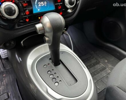 Красный Ниссан Жук, объемом двигателя 1.6 л и пробегом 131 тыс. км за 9990 $, фото 17 на Automoto.ua