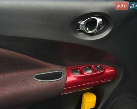 Красный Ниссан Жук, объемом двигателя 1.62 л и пробегом 130 тыс. км за 9999 $, фото 15 на Automoto.ua