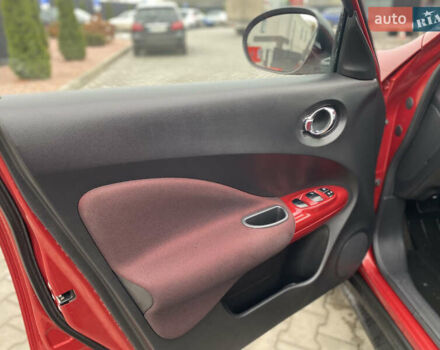 Красный Ниссан Жук, объемом двигателя 1.6 л и пробегом 119 тыс. км за 11000 $, фото 15 на Automoto.ua