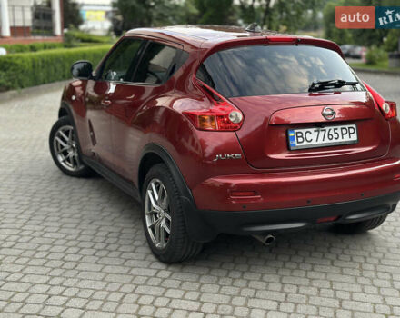 Червоний Ніссан Жук, об'ємом двигуна 1.6 л та пробігом 151 тис. км за 10000 $, фото 6 на Automoto.ua