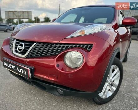 Червоний Ніссан Жук, об'ємом двигуна 1.6 л та пробігом 124 тис. км за 10200 $, фото 4 на Automoto.ua