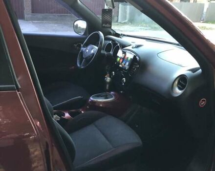 Красный Ниссан Жук, объемом двигателя 1.62 л и пробегом 131 тыс. км за 9900 $, фото 9 на Automoto.ua