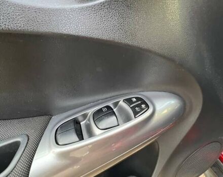 Красный Ниссан Жук, объемом двигателя 1.6 л и пробегом 160 тыс. км за 9797 $, фото 28 на Automoto.ua