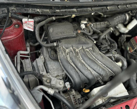 Червоний Ніссан Жук, об'ємом двигуна 1.6 л та пробігом 151 тис. км за 10000 $, фото 17 на Automoto.ua