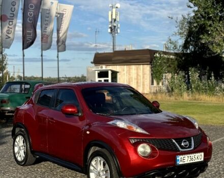 Красный Ниссан Жук, объемом двигателя 1.6 л и пробегом 90 тыс. км за 7999 $, фото 2 на Automoto.ua