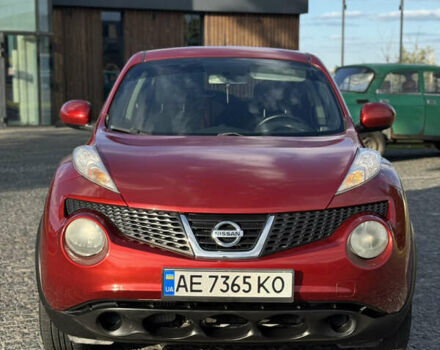 Красный Ниссан Жук, объемом двигателя 1.6 л и пробегом 144 тыс. км за 7899 $, фото 1 на Automoto.ua