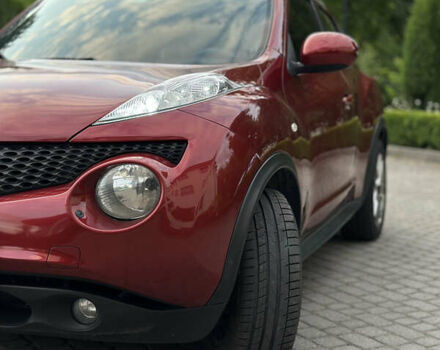 Червоний Ніссан Жук, об'ємом двигуна 1.6 л та пробігом 151 тис. км за 10000 $, фото 10 на Automoto.ua