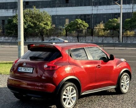 Красный Ниссан Жук, объемом двигателя 1.6 л и пробегом 90 тыс. км за 7999 $, фото 4 на Automoto.ua