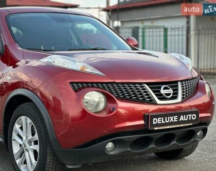 Червоний Ніссан Жук, об'ємом двигуна 1.6 л та пробігом 124 тис. км за 10200 $, фото 3 на Automoto.ua