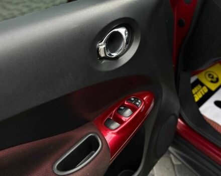 Красный Ниссан Жук, объемом двигателя 1.6 л и пробегом 209 тыс. км за 10900 $, фото 19 на Automoto.ua