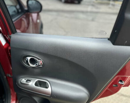 Красный Ниссан Жук, объемом двигателя 1.6 л и пробегом 130 тыс. км за 9999 $, фото 20 на Automoto.ua