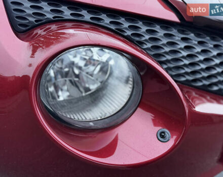 Червоний Ніссан Жук, об'ємом двигуна 1.6 л та пробігом 97 тис. км за 10750 $, фото 32 на Automoto.ua