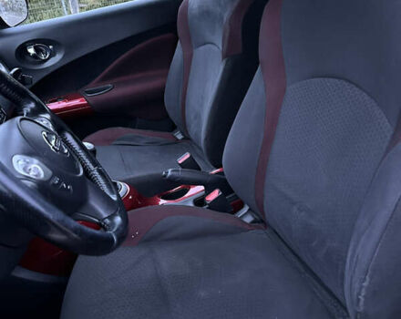 Красный Ниссан Жук, объемом двигателя 1.5 л и пробегом 239 тыс. км за 8600 $, фото 19 на Automoto.ua