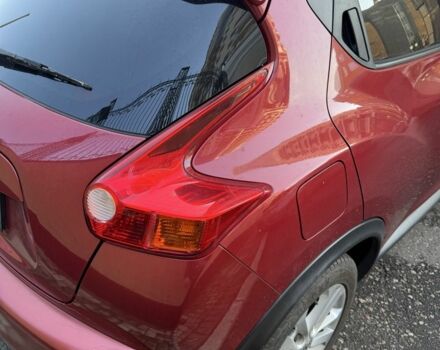 Червоний Ніссан Жук, об'ємом двигуна 1.6 л та пробігом 120 тис. км за 10500 $, фото 2 на Automoto.ua