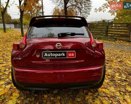 Красный Ниссан Жук, объемом двигателя 1.6 л и пробегом 131 тыс. км за 9990 $, фото 5 на Automoto.ua