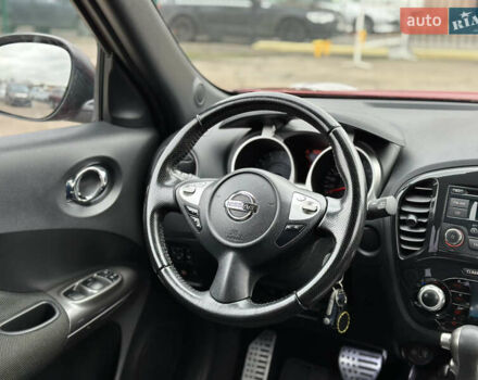 Красный Ниссан Жук, объемом двигателя 1.6 л и пробегом 130 тыс. км за 9999 $, фото 22 на Automoto.ua