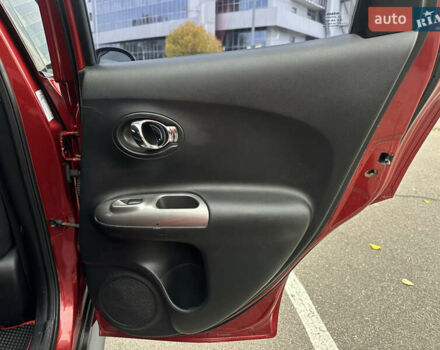 Красный Ниссан Жук, объемом двигателя 1.6 л и пробегом 130 тыс. км за 10500 $, фото 37 на Automoto.ua