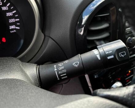 Красный Ниссан Жук, объемом двигателя 1.6 л и пробегом 209 тыс. км за 10900 $, фото 15 на Automoto.ua