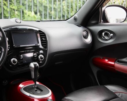 Красный Ниссан Жук, объемом двигателя 1.6 л и пробегом 154 тыс. км за 9700 $, фото 12 на Automoto.ua