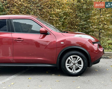 Красный Ниссан Жук, объемом двигателя 1.6 л и пробегом 130 тыс. км за 10500 $, фото 20 на Automoto.ua