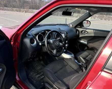 Красный Ниссан Жук, объемом двигателя 1.6 л и пробегом 61 тыс. км за 12500 $, фото 4 на Automoto.ua