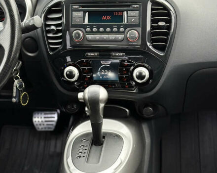 Красный Ниссан Жук, объемом двигателя 1.6 л и пробегом 130 тыс. км за 9999 $, фото 23 на Automoto.ua