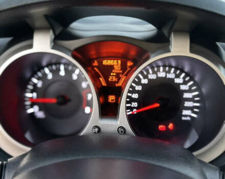 Красный Ниссан Жук, объемом двигателя 1.6 л и пробегом 168 тыс. км за 10900 $, фото 13 на Automoto.ua