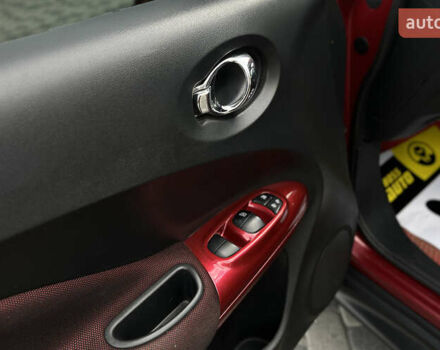 Красный Ниссан Жук, объемом двигателя 1.6 л и пробегом 209 тыс. км за 10900 $, фото 19 на Automoto.ua