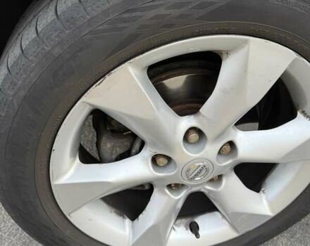 Красный Ниссан Жук, объемом двигателя 1.6 л и пробегом 117 тыс. км за 9900 $, фото 12 на Automoto.ua