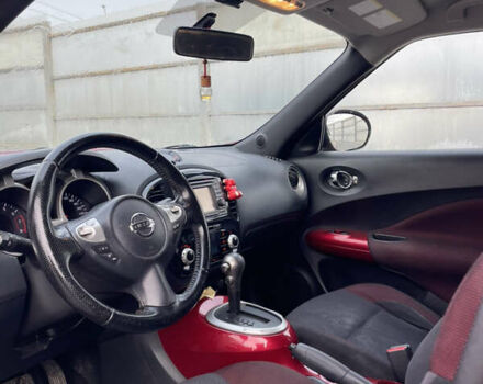 Красный Ниссан Жук, объемом двигателя 1.6 л и пробегом 147 тыс. км за 10500 $, фото 12 на Automoto.ua